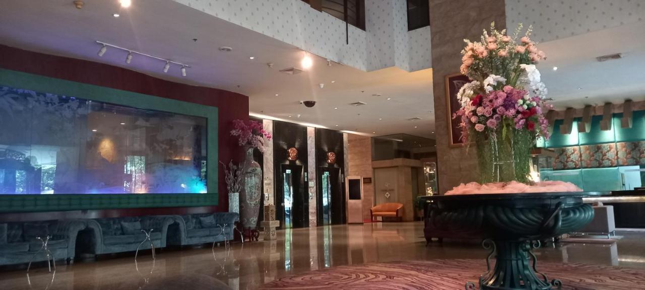 The Four Wings Hotel Bangkok Exterior photo
