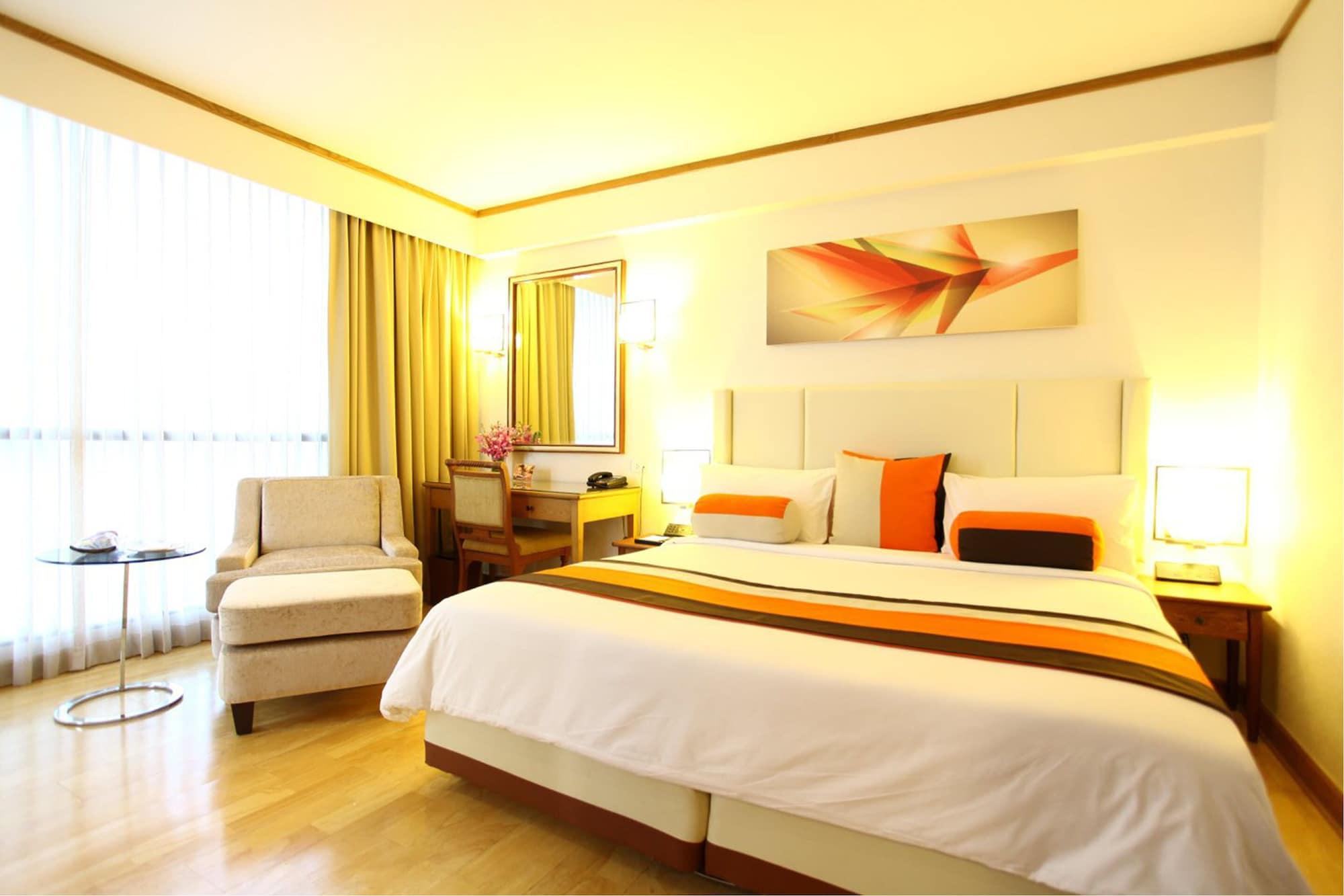 The Four Wings Hotel Bangkok Exterior photo